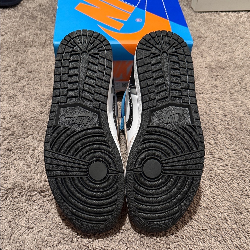 Jordan 1 Retro Prototype - Picture 7 of 8